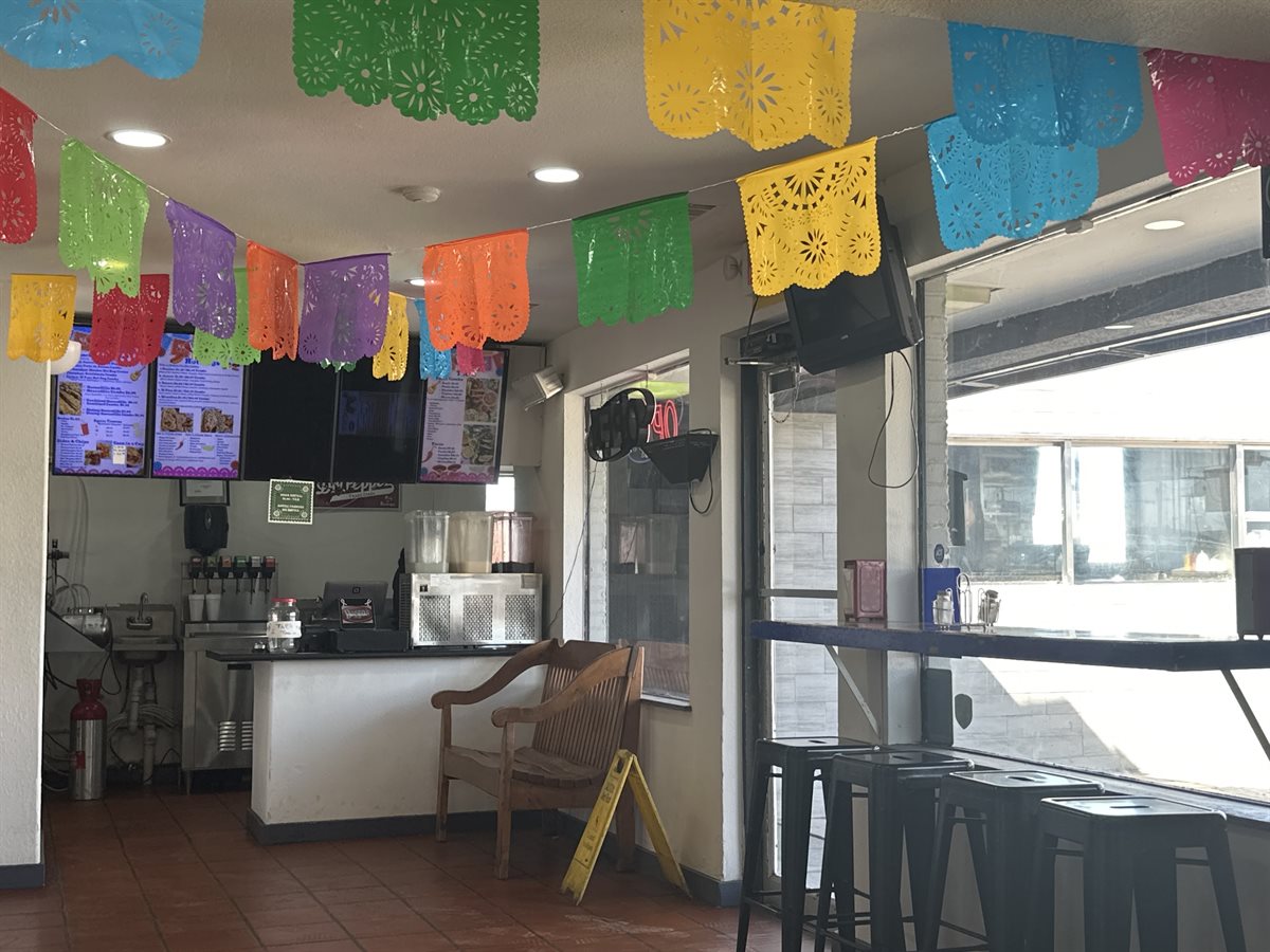 Doggos - Tacos Burritos Juarez Hot Dogs Tortas